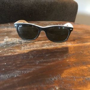 Ray ban farer black and cream